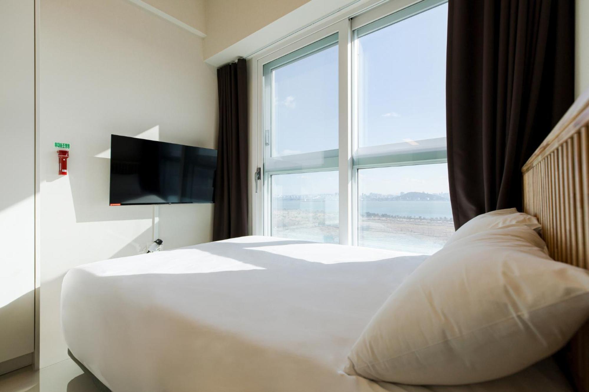 Blue Ocean Hotel 3 Incheon Bagian luar foto